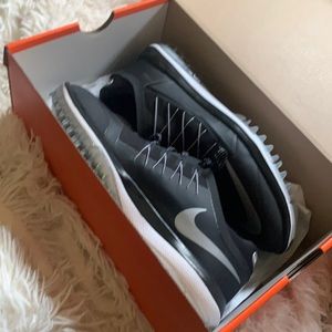 Brand new Nike golf shoes size 8.5